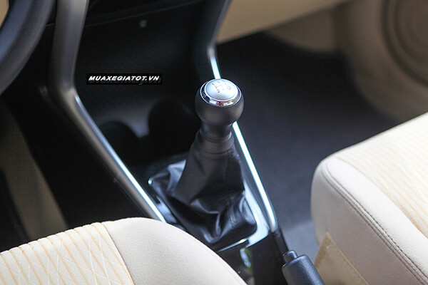 hinh-toyota-vios-e-mt-2019-2020-mau-trang-muaxebanxe-com-17