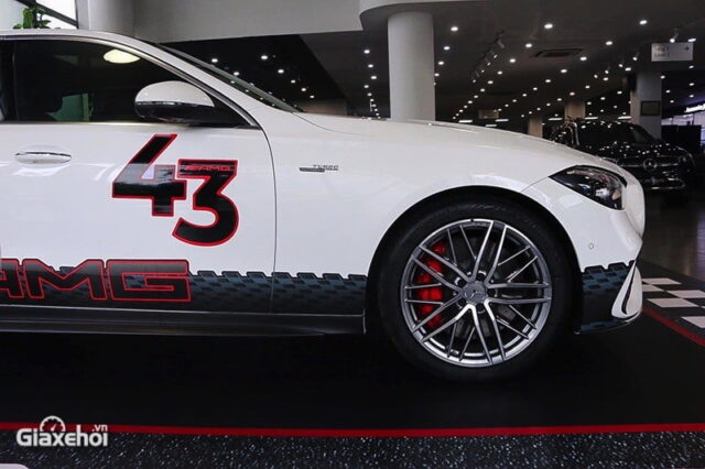 Mercedes-AMG C43