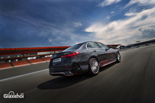Mercedes-AMG C43