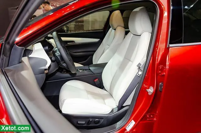 Mazda3 1.5L Premium