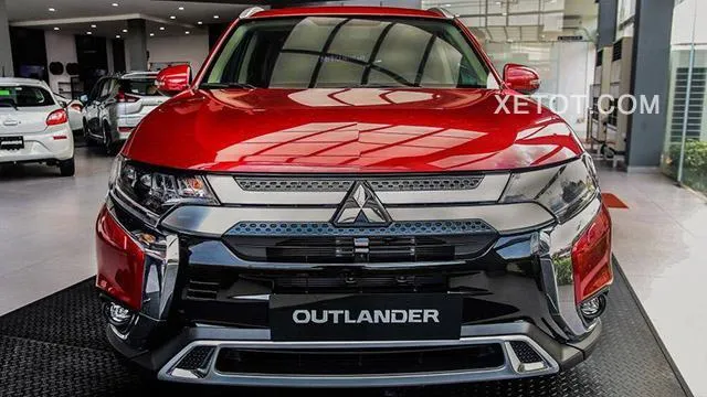 Mitsubishi Outlander 2021: Giá bán mới nhất, Đánh giá thông số kỹ thuật