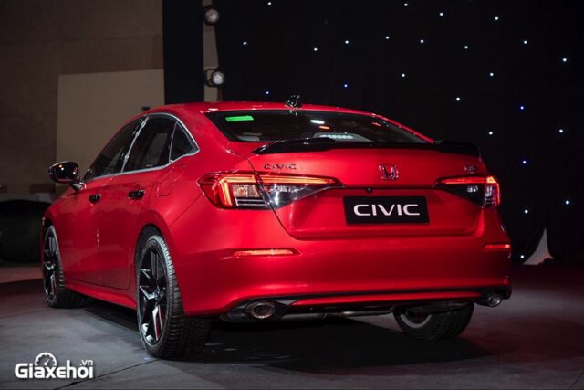 Honda Civic 2023: Giá bán tại đại lý, Ưu đãi cập nhật mới nhất