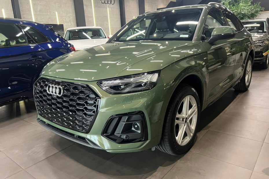 Audi Q5 Sportback 2025 về đại lý, có giá từ 2,49 tỷ đồng