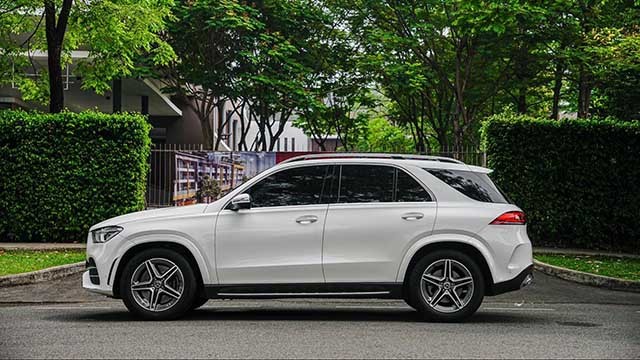 Mercedes GLE 450 4MATIC và Lexus RX350: Lựa chọn SUV hạng sang nào hấp dẫn hơn? Mercedes GLE 450 4MATIC và Lexus RX350: Lựa chọn SUV hạng sang nào hấp dẫn hơn?